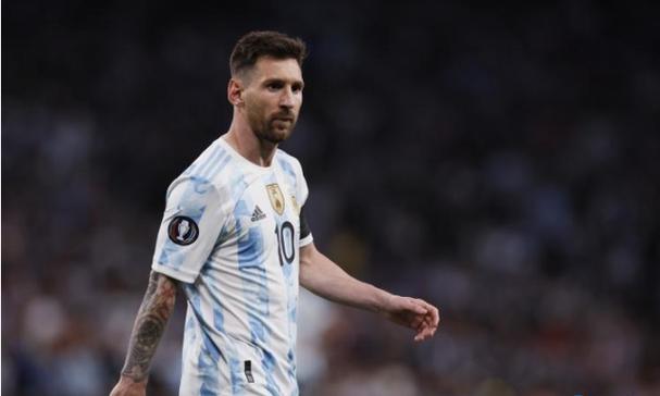 封神中，纣王害了那么多忠臣，为何唯独对闻太师敬重有加？